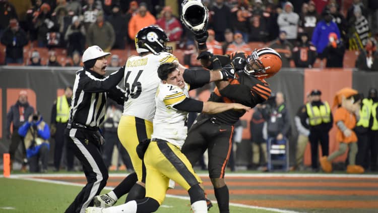 Watch NFL fight that led to massive fines, suspensions for Cleveland Browns and Pittsburgh Steelers