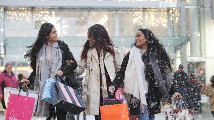 How to go holiday shopping on a budget