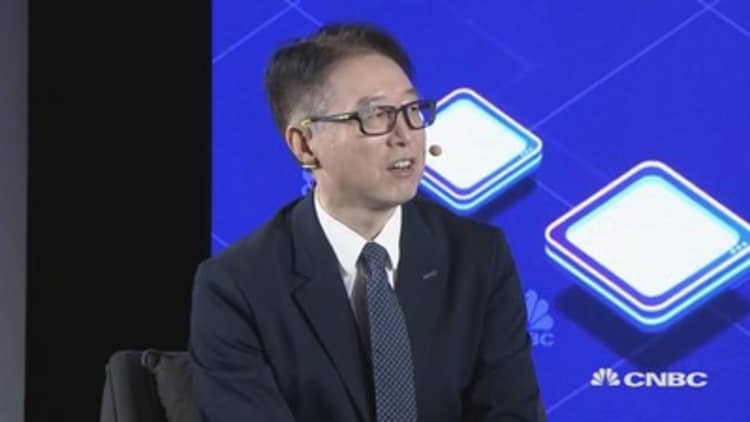 We're trying to open up the financial market in an orderly manner: Tencent VP