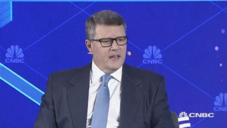 US-China trade war a 'little headwind in a much longer journey,' Cisco VP says