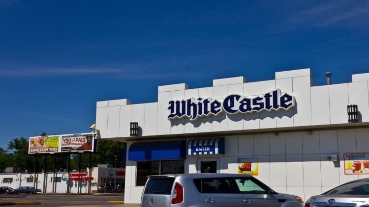 Why White Castle, America's oldest hamburger chain, stayed small