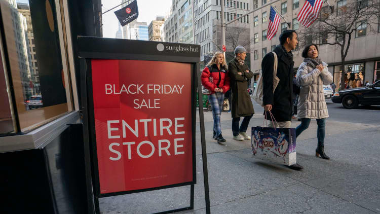 Despite earnings misses, retailers like Kohl's could see a Black Friday rally