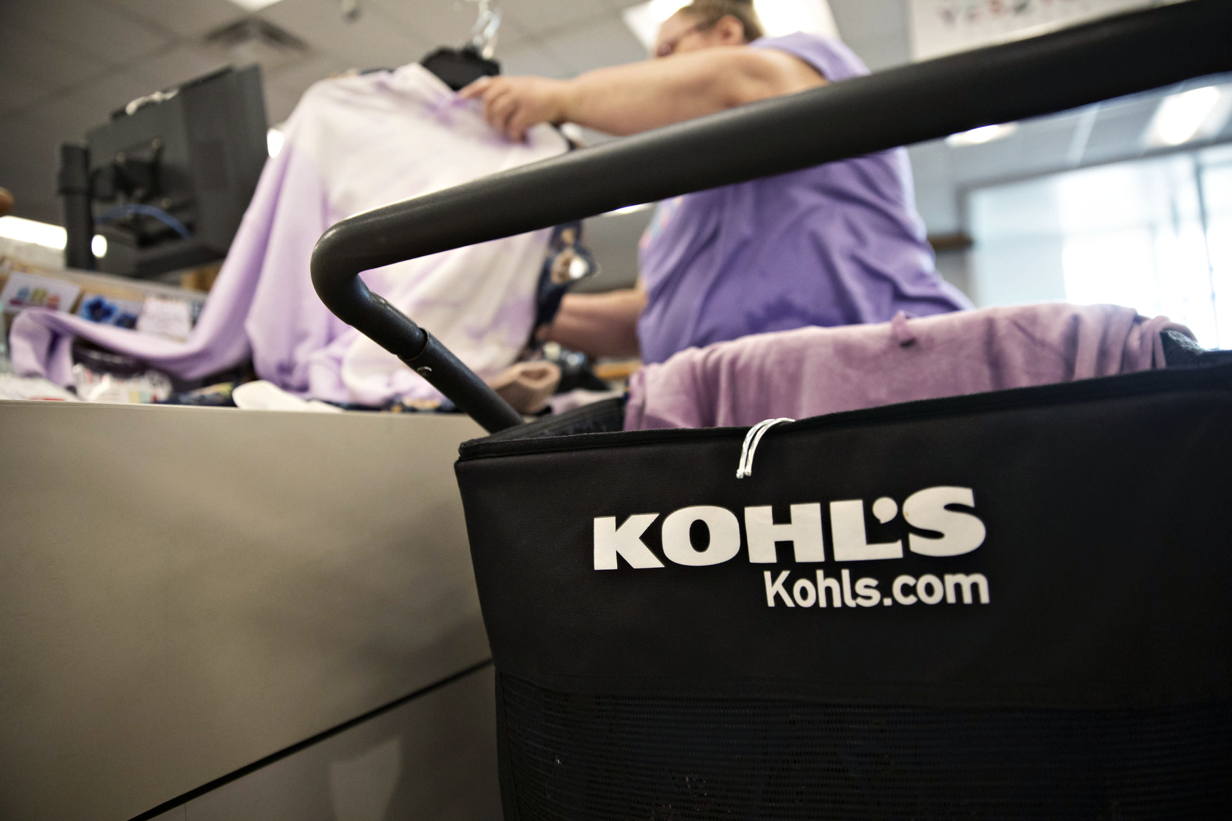 Kohl’s under fresh pressure as Sycamore expresses interest after Acacia made bid