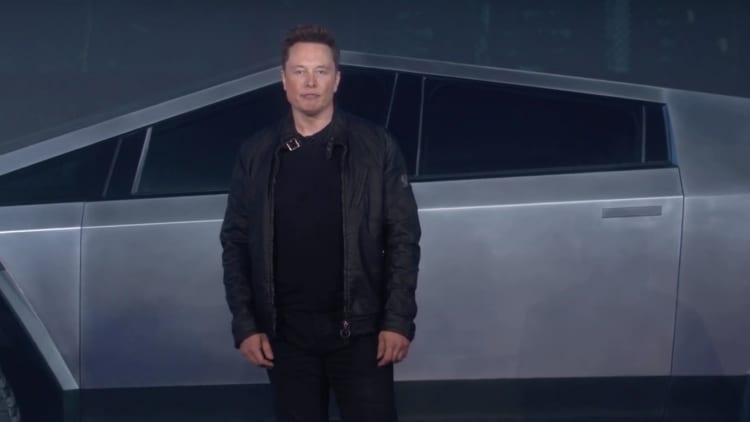 Tesla CEO Elon Musk: There have been 200,000 Cybertruck reservations