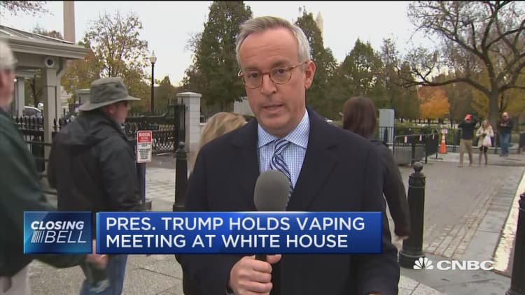 White House vaping session gets heated