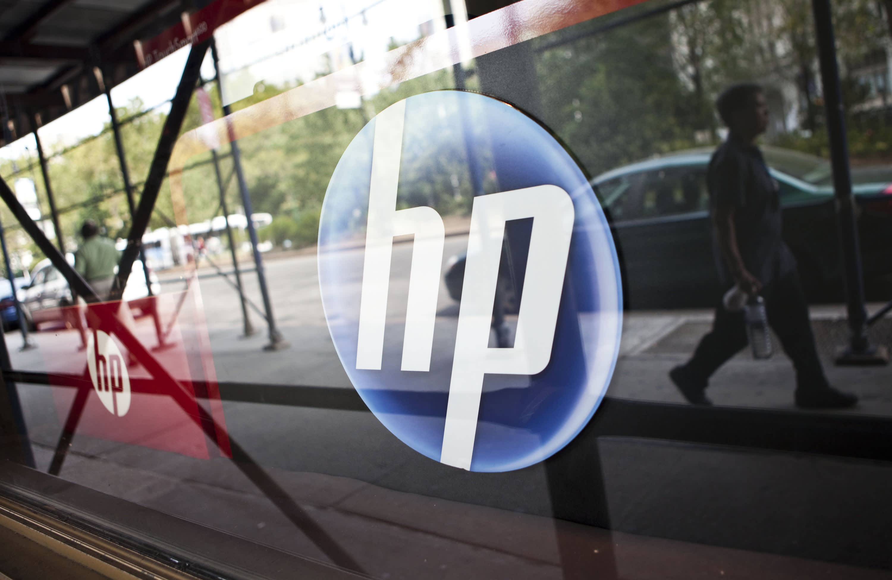Loop Capital downgrades HP, says investors should take pause before company reset