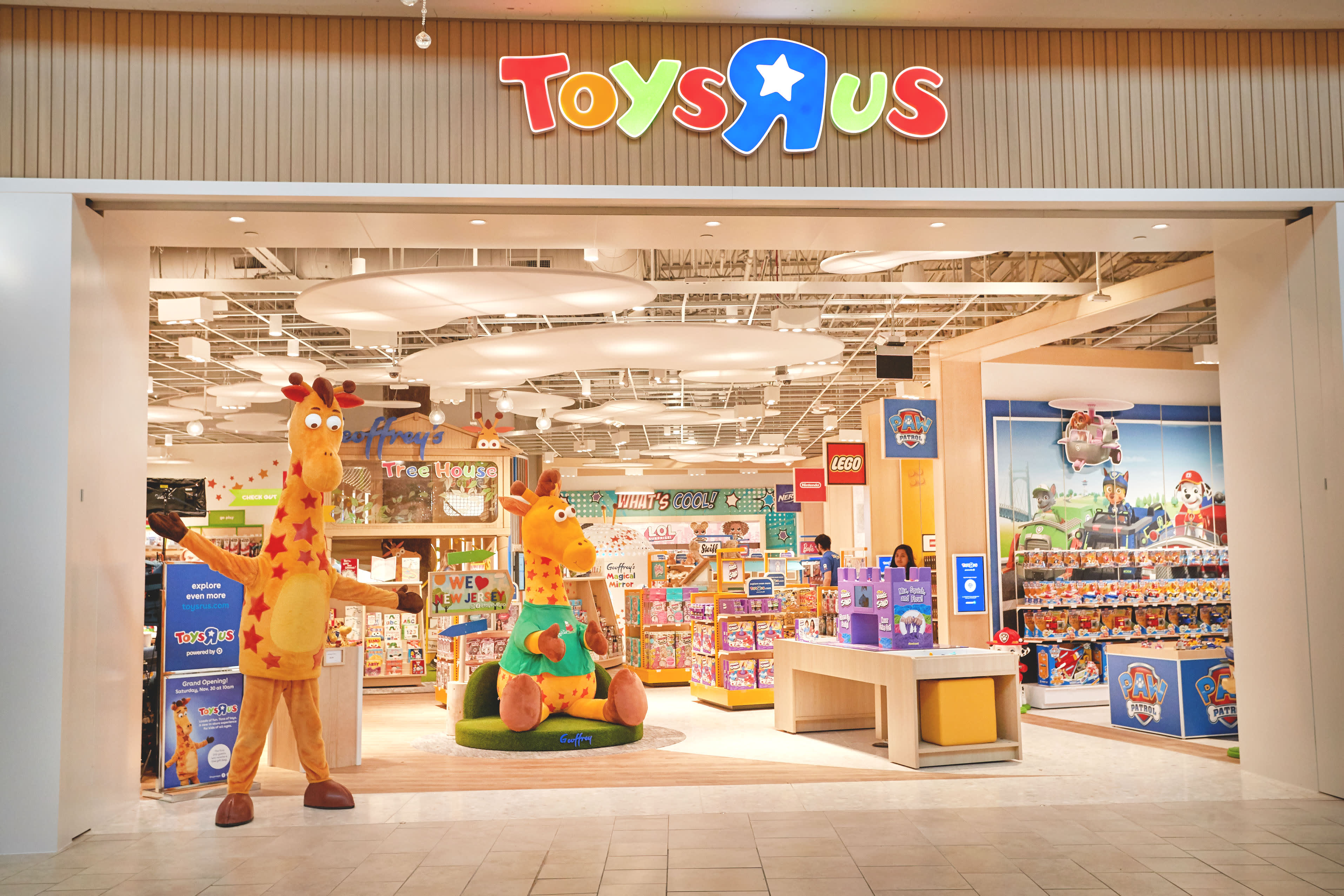 toys r us is back here s a look inside its first new store p & l management ifrs for smes illustrative financial statements 2018 pwc