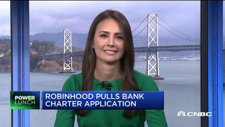 Why stock trading start-up Robinhood is pulling its bank charter application