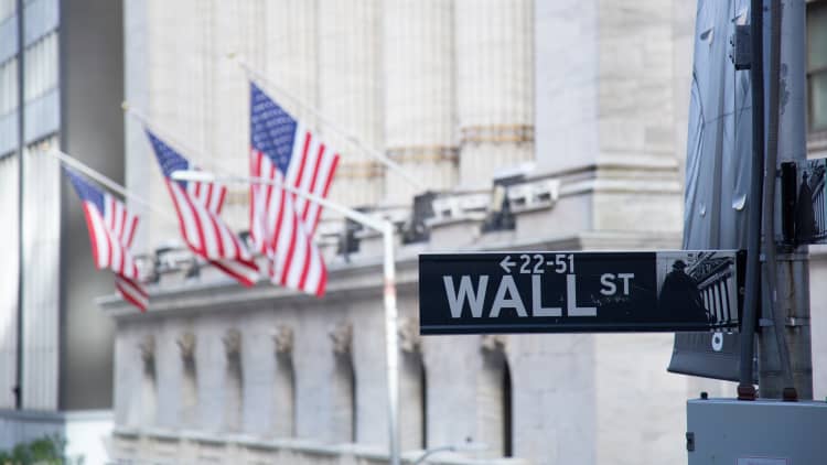 Wall Street set to start the week in the red