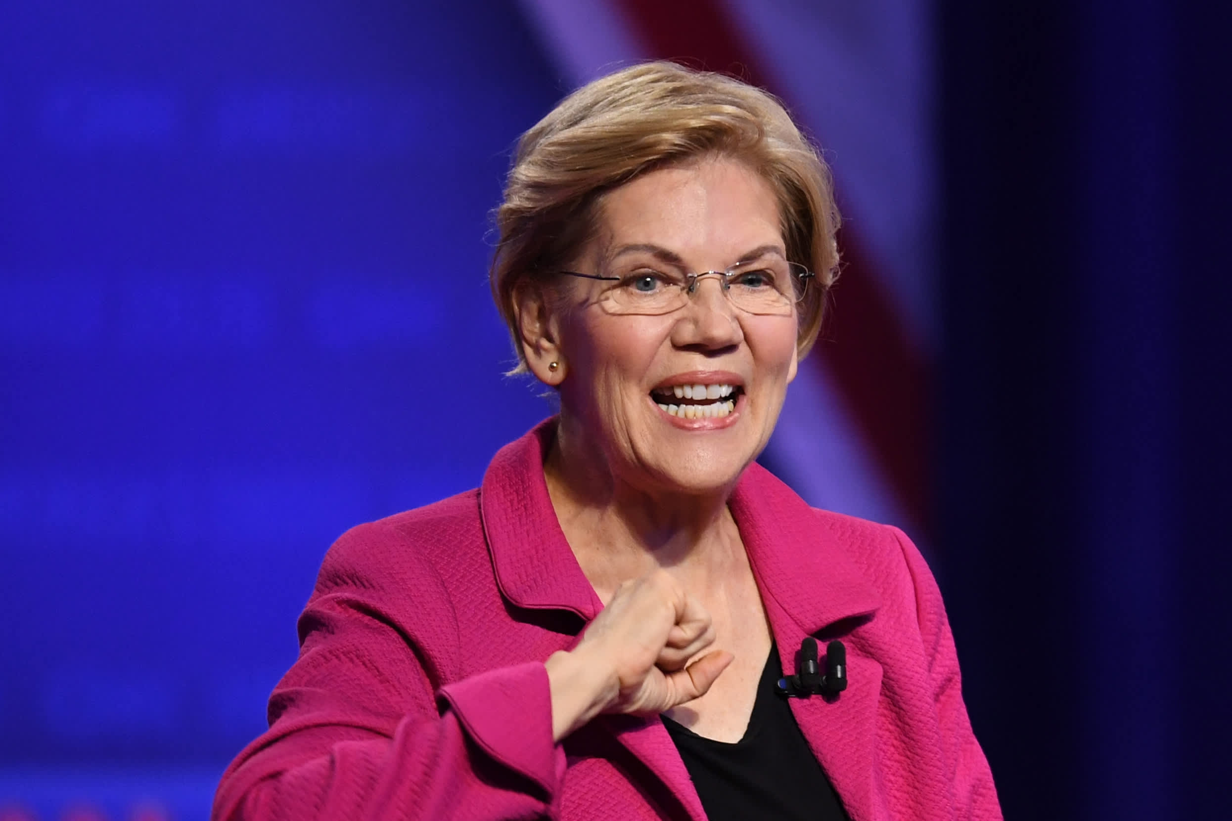 Credit: ROBYN BECK | AFP | Getty Images
Source: https://www.cnbc.com/2020/01/13/elizabeth-warren-felt-like-a-failure-for-not-being-a-housewife.html