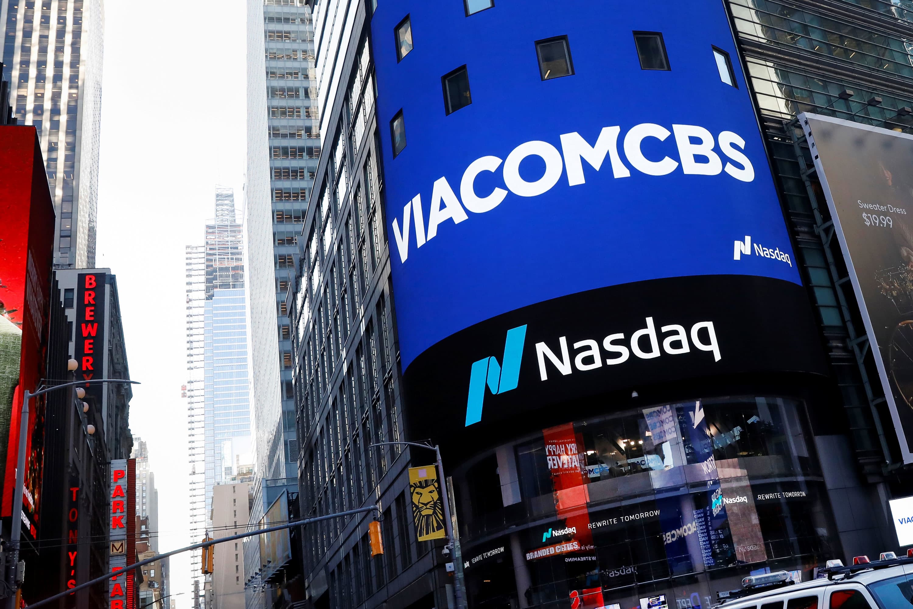 Viacom shares plummet as investors express doubts about streaming performance