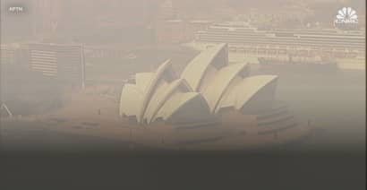 Sydney, Australia, faces smog rated 11 times typical 'hazardous' level