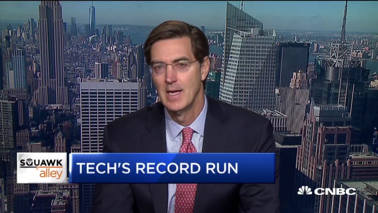 Expectations are high for pricey tech stocks in 2020, says Bernstein's Toni Sacconaghi