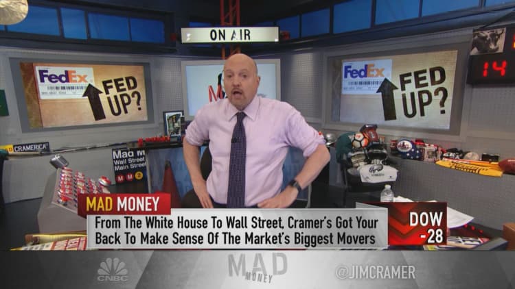 FedEx must 'stop' offering forecasts and 'sham' guidance, says Jim Cramer