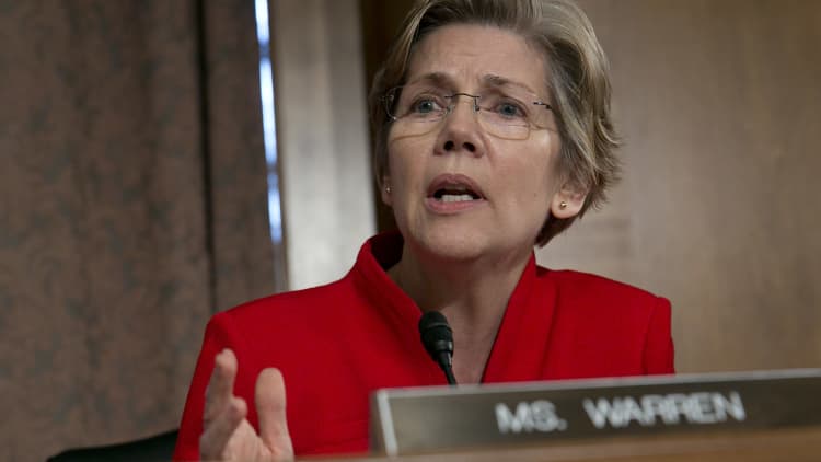 Sen. Warren's fundraising efforts lag