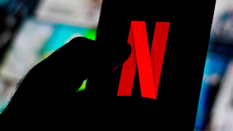 Dallas Mavericks owner Mark Cuban on why he's still bullish on Netflix