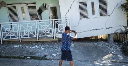 One dead, buildings damaged as quakes strike Puerto Rico