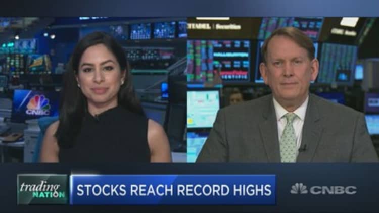 Earnings season will give credibility to record highs, market bull Sam Stovall predicts