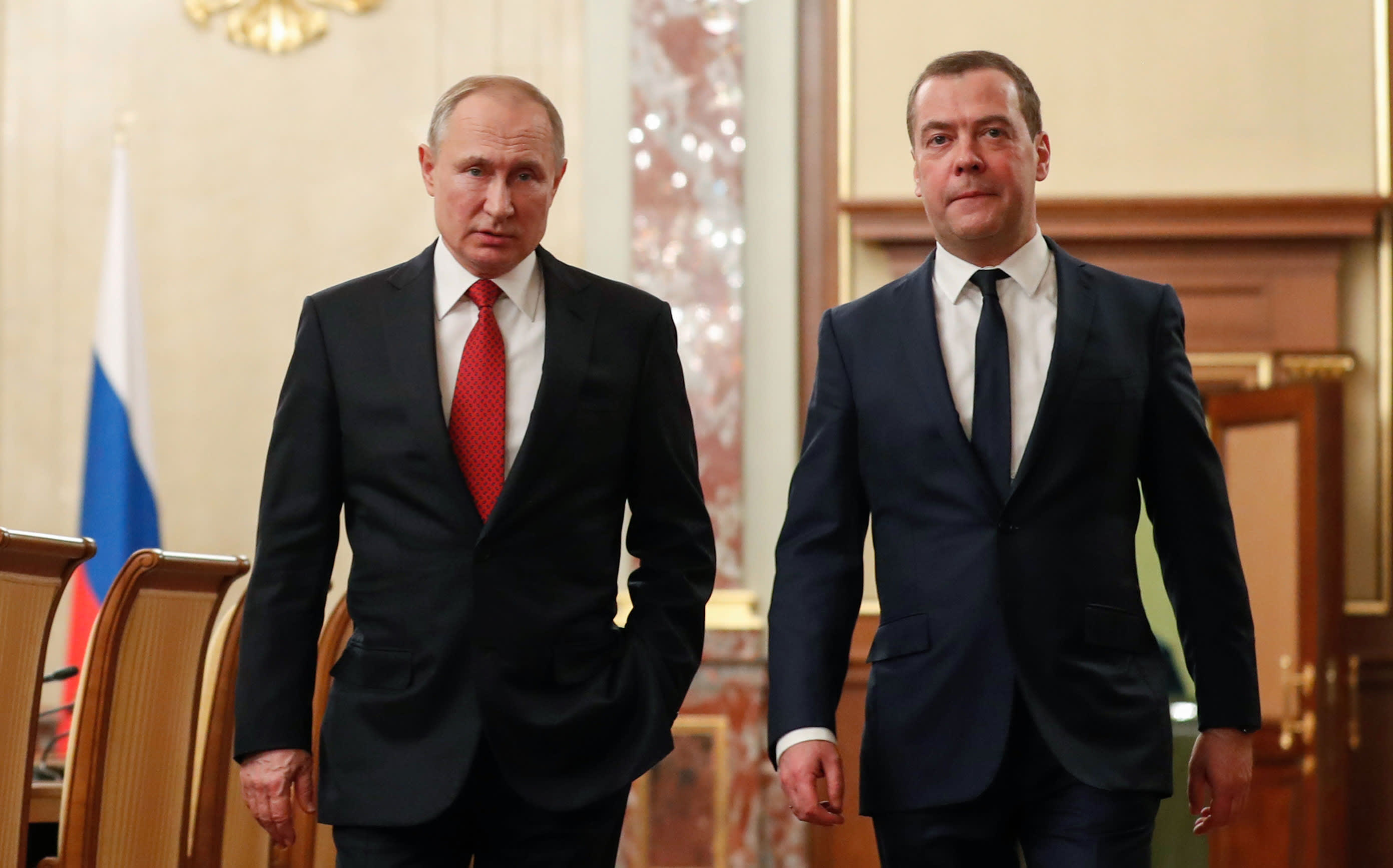 Putin's call for 'reform' of Russia govt leads to Medvedev resignation