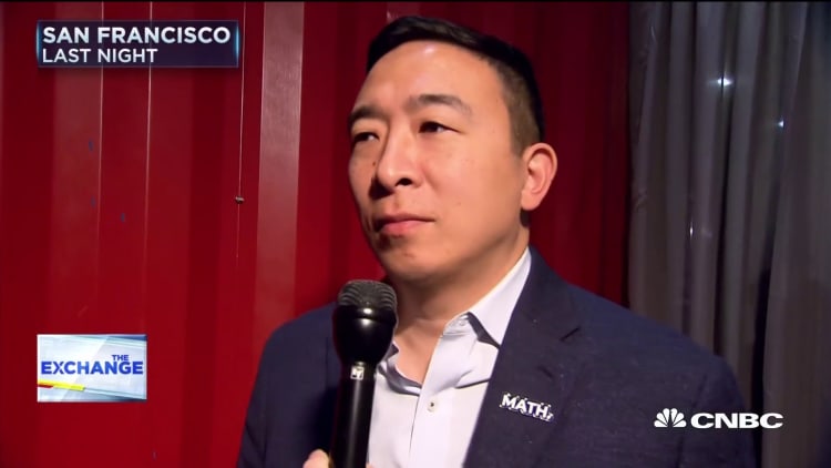 Andrew Yang: Stock market is overvalued and recession is likely in 2020
