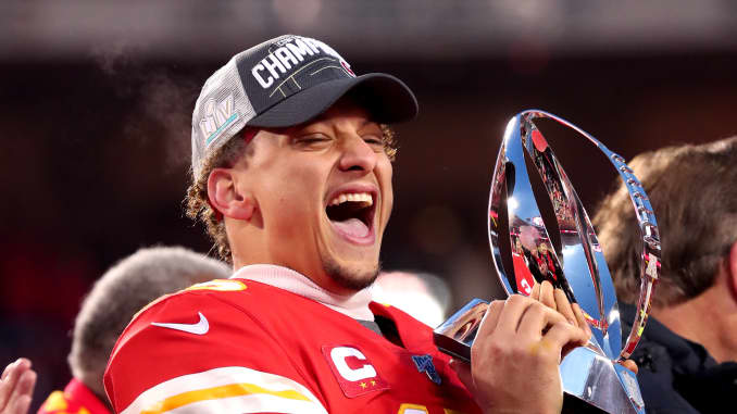 Patrick Mahomes 10 Year Chiefs Extension Worth More Than 400 Million