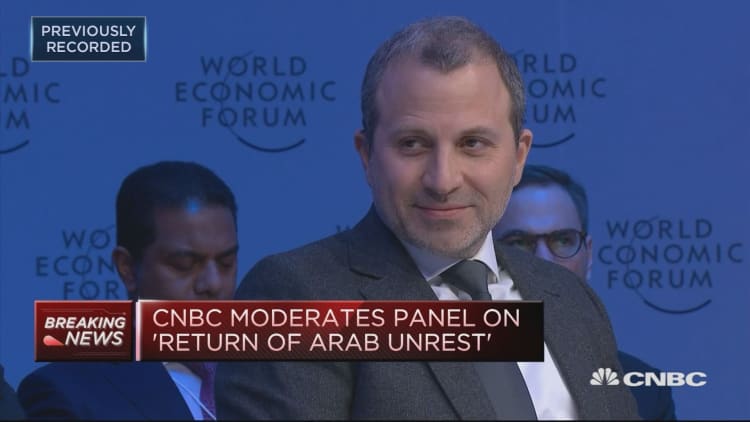 Lebanon's former foreign minister tries to defend Davos trip