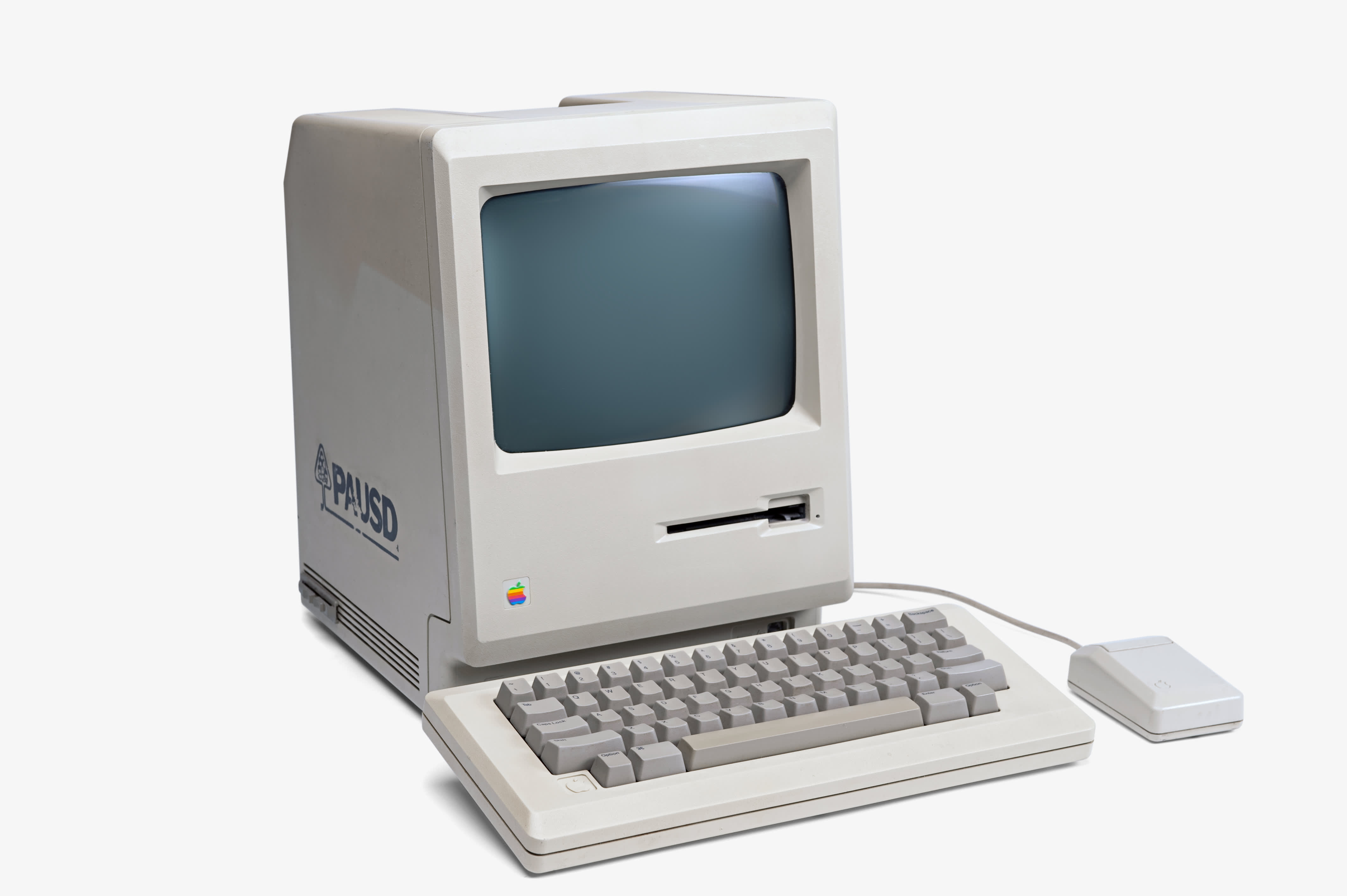 Photos: Fully functional Apple-1 computer from 1976 is up for auction