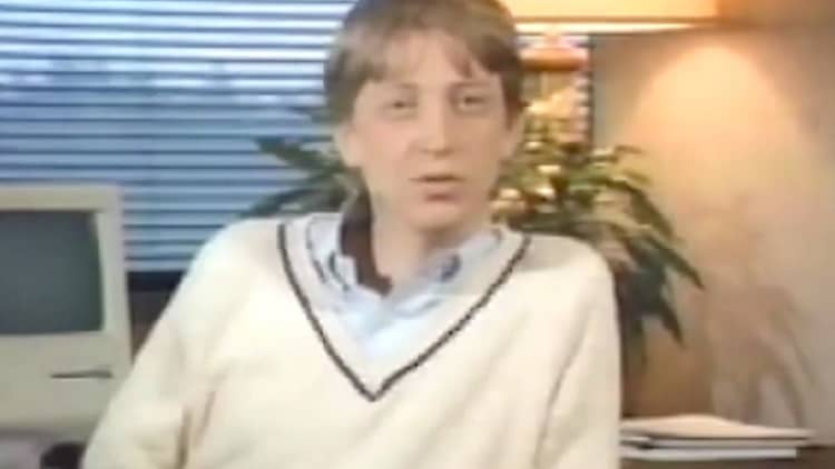 Bill Gates talks about Apple's Macintosh computer in 1983