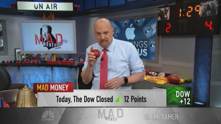 Jim Cramer says Apple and General Electric 'embraced radical transparency'