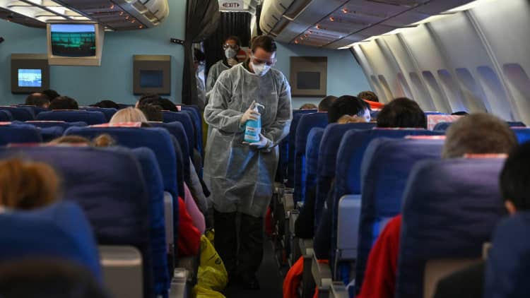 How the airline industry is weighing the risk of coronavirus