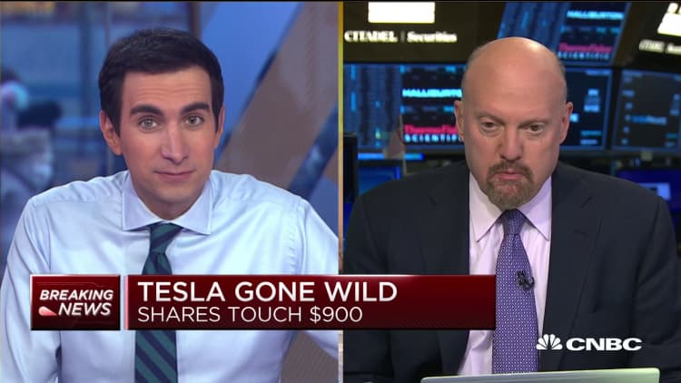 Jim Cramer: Tesla is a tech company and must be valued as one