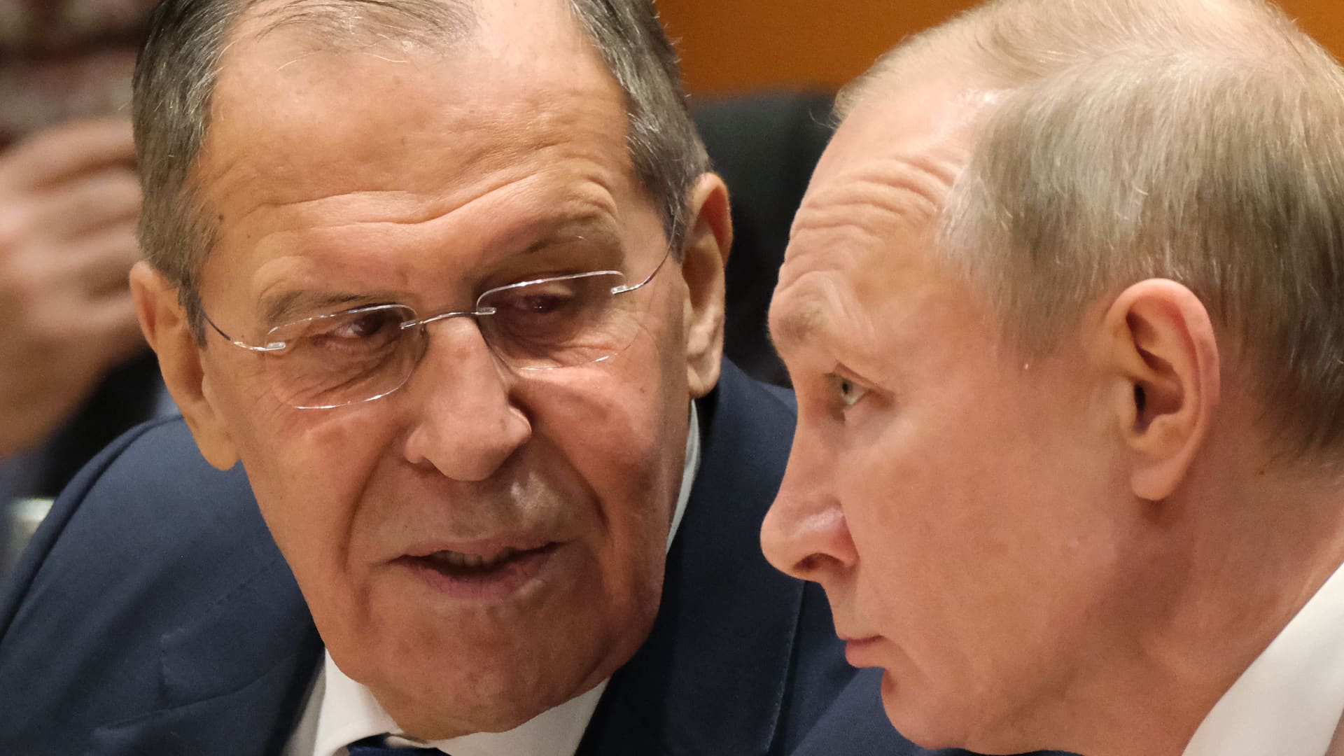 Russian President Vladimir Putin (R) and Russian Foreign Minister Sergey Lavrov (L).