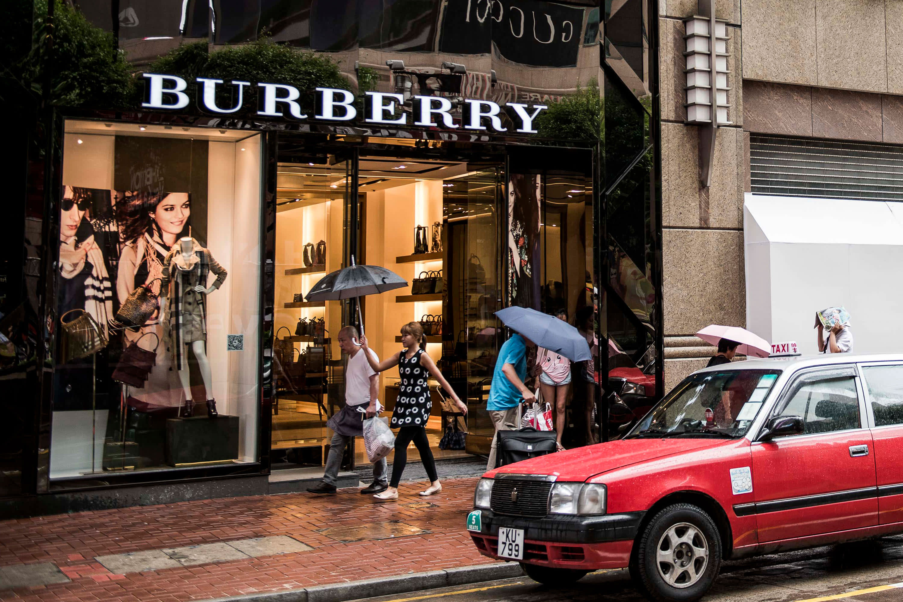 Burberry's sales plunge 80% as 