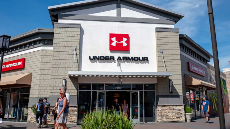 Under Armour shares plunge after quarterly earnings results