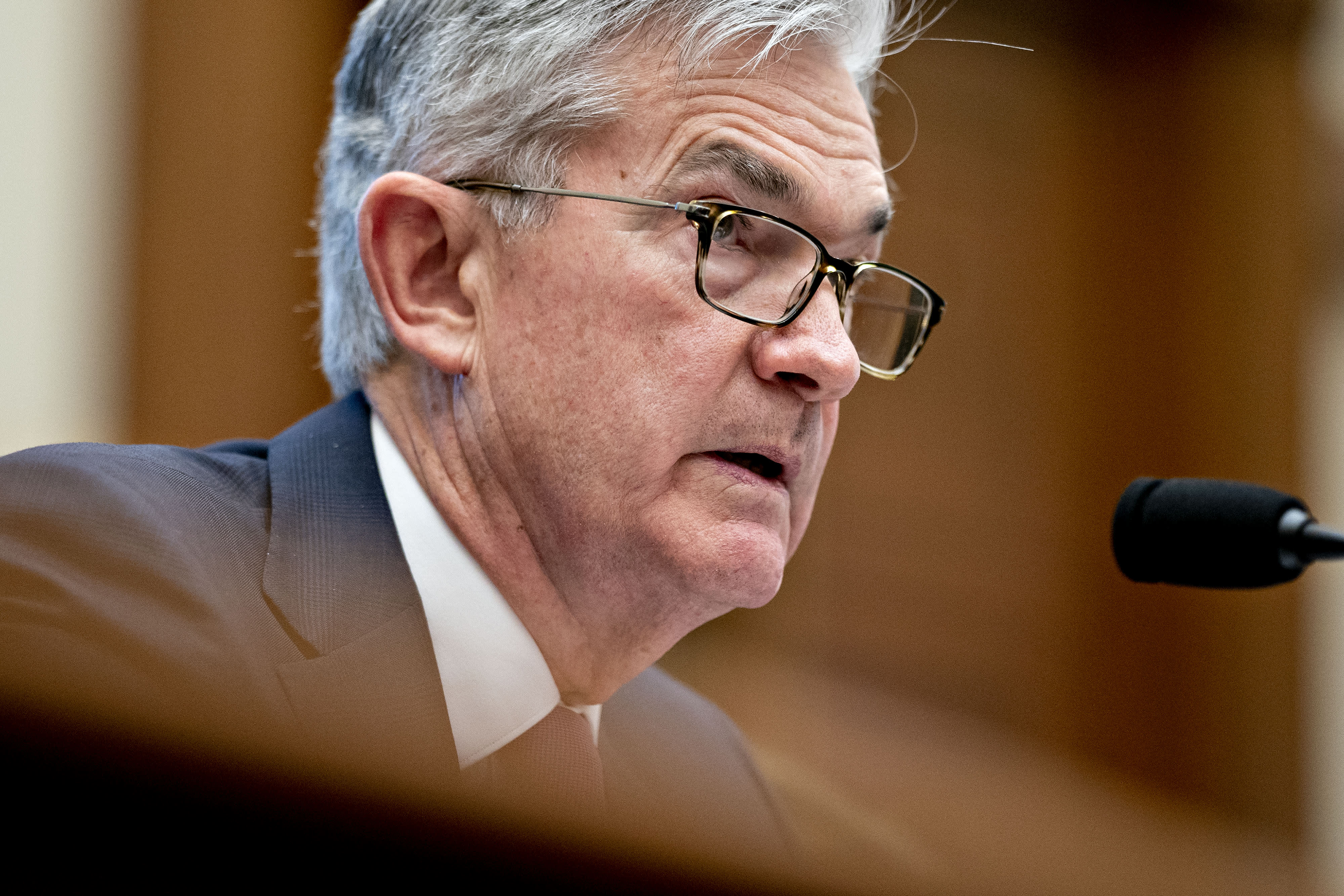 Fed's Powell questioned about systemic risks climate change could pose to the US economy - CNBC