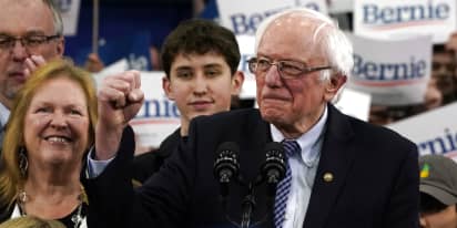 Bernie Sanders narrowly beats Pete Buttigieg in New Hampshire primary