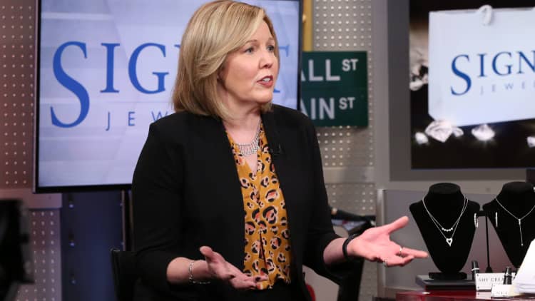 Signet CEO on early shoppers, the hot jewelry this holiday season and ESG goals