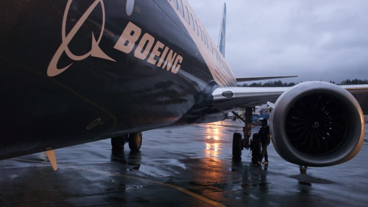 Boeing reports sixth consecutive quarterly loss