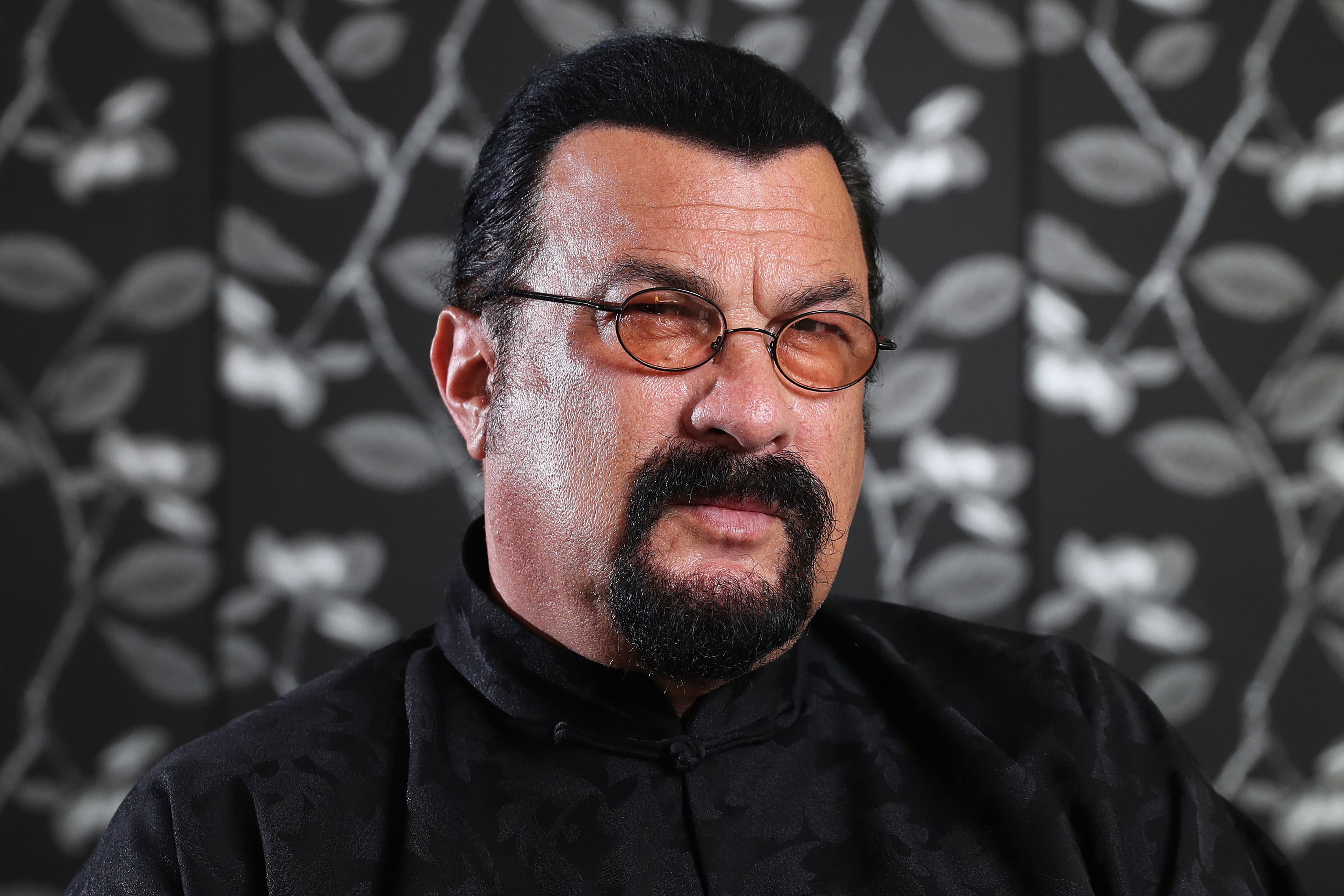Steven Seagal settles SEC cryptocurrency bitcoin touting case