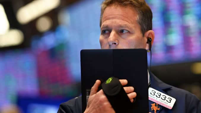 GP: NYSE trader worried concerned scared 200228