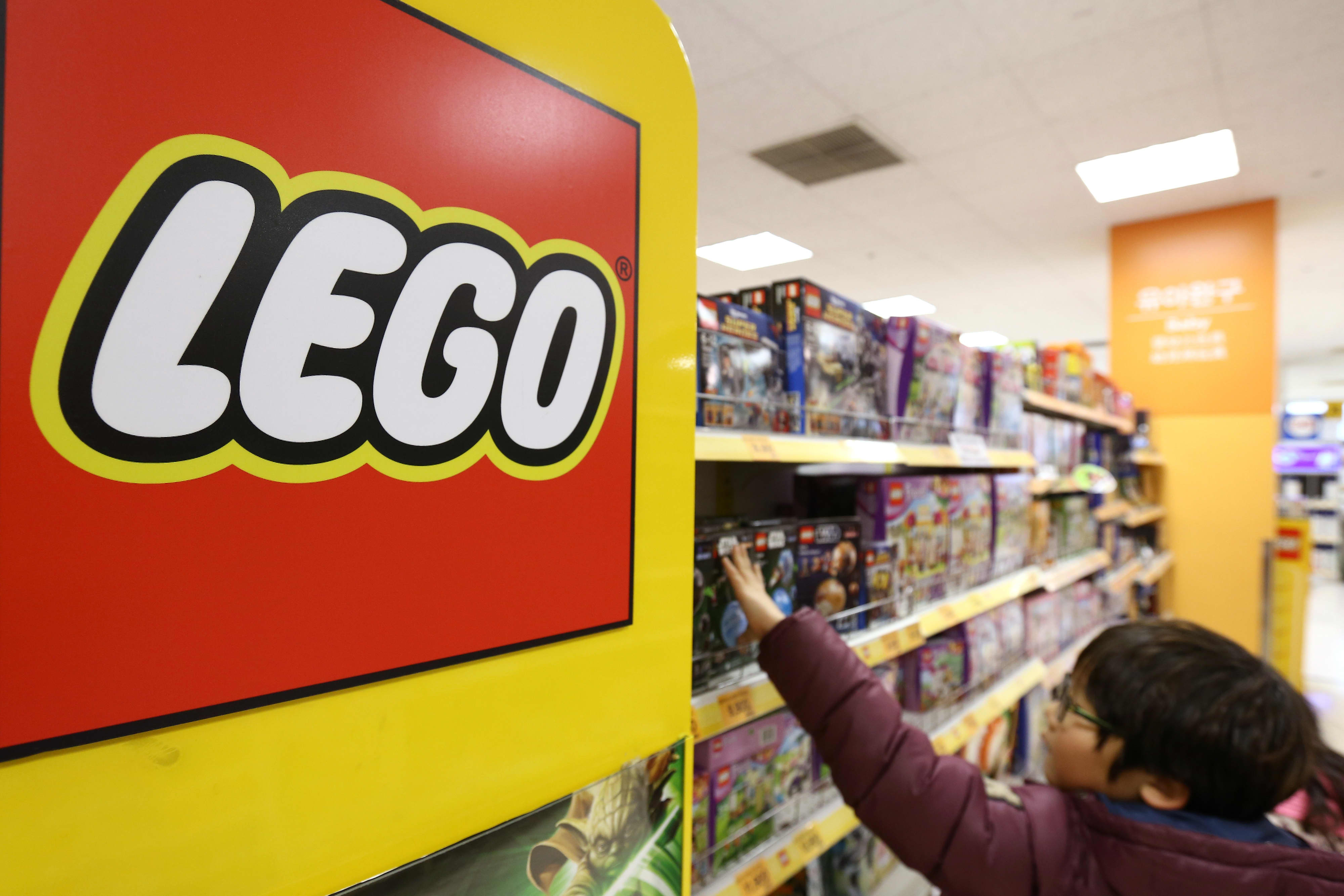Lego sales increased in 2020, helped by e-commerce and China’s growth