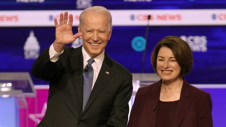 Amy Klobuchar to end presidential bid, endorse Biden