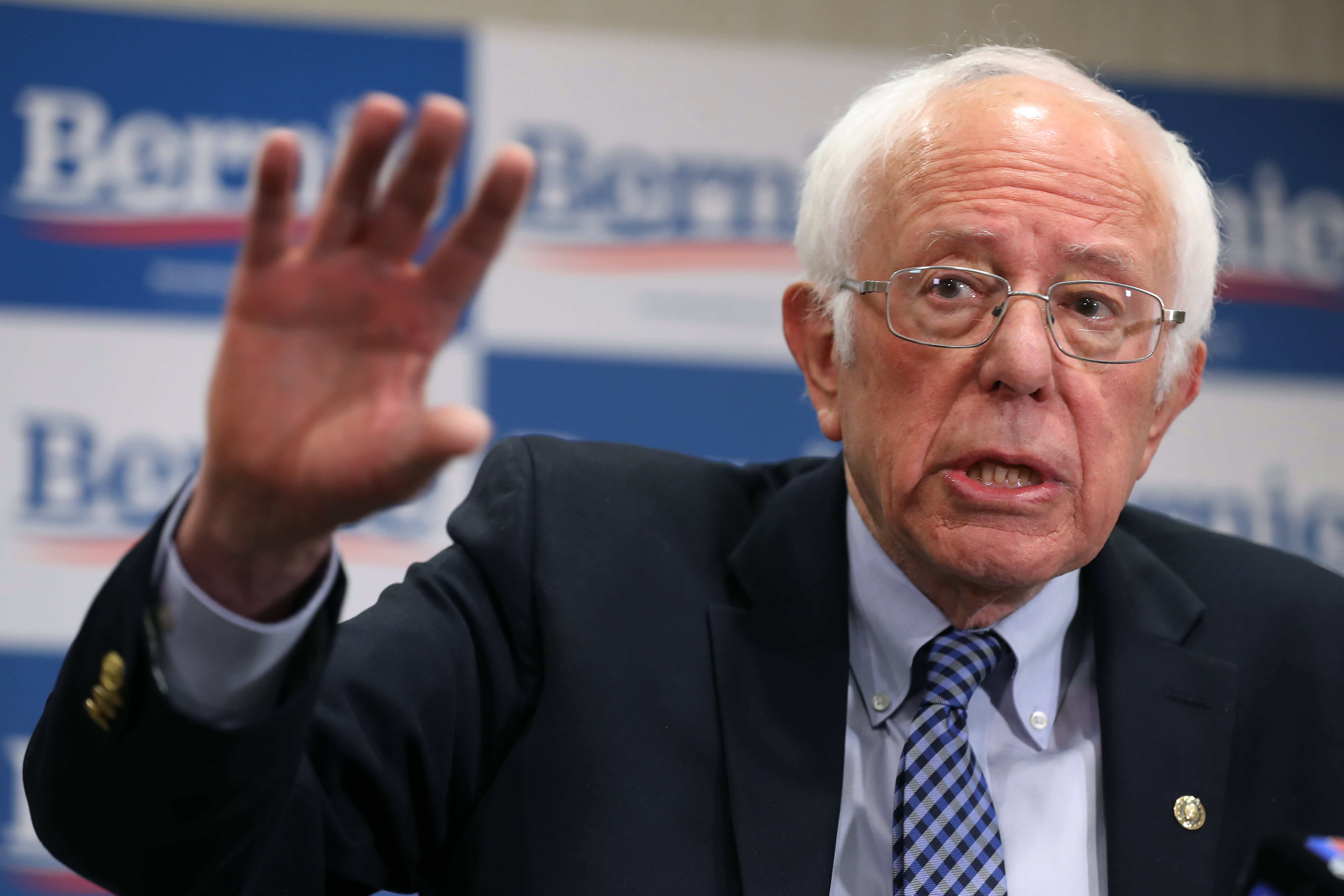 Amazon criticizes Bernie Sanders as he heads to Alabama to support the union campaign