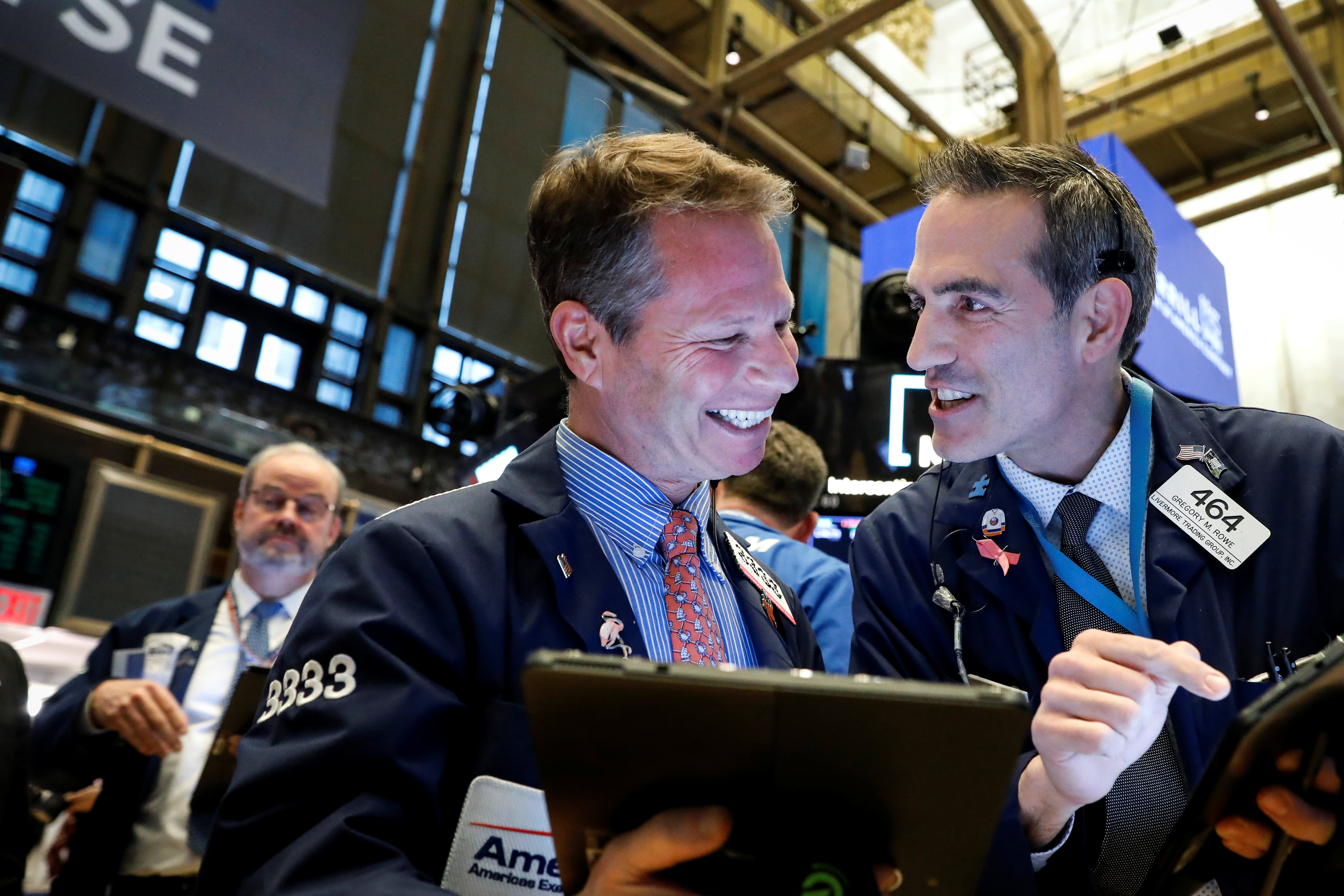 Goldman Sachs raises year-end S&P 500 target to 4,500, anticipating 5% upside