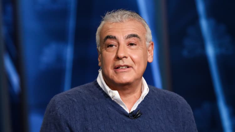 Could be six months to a year until people are flying again: Marc Lasry