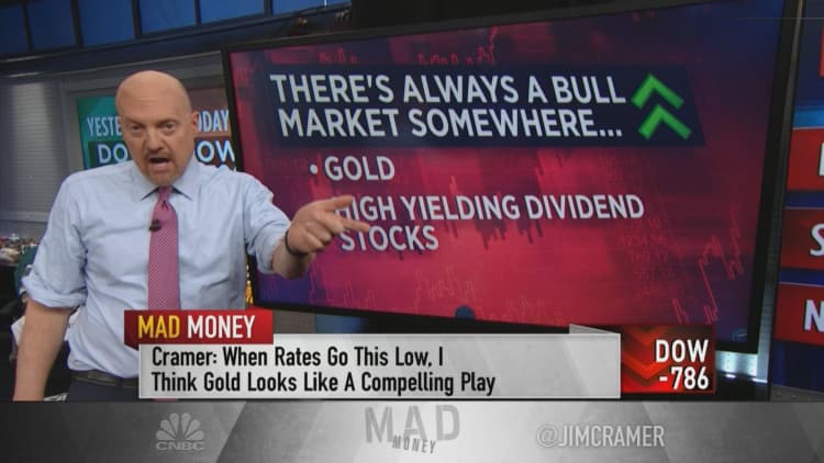 On Fed's emergency rate cut, Jim Cramer turns bullish on gold, dividend and medical device stocks
