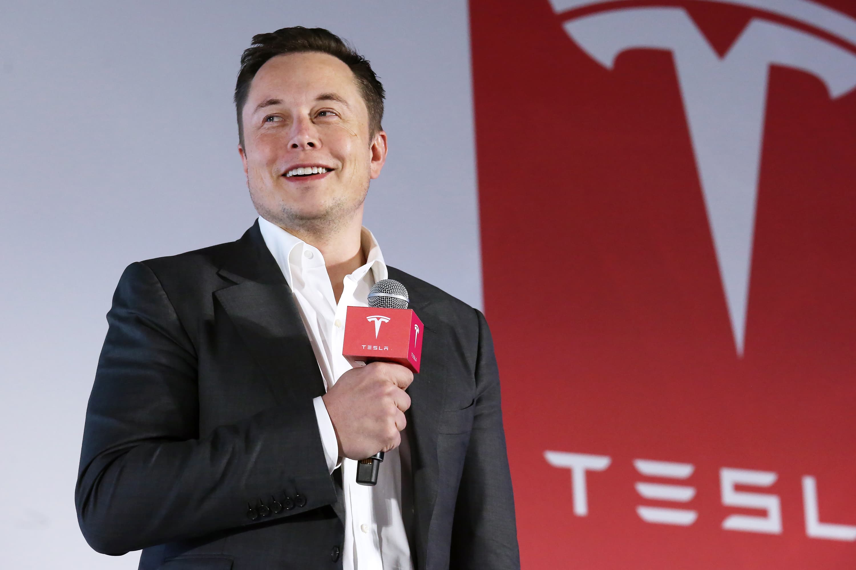 Elon Musk taunts Tesla rival Rivian after its blockbuster market debut