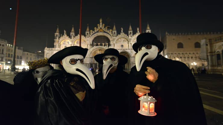 GP: Coronavirus: Italy Venice Plague Doctors Procession