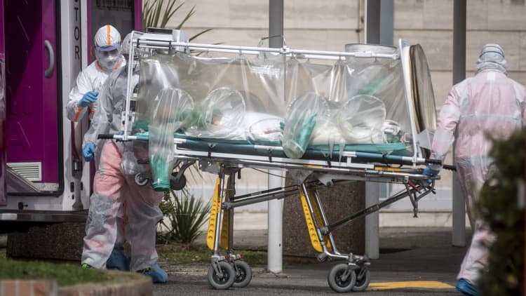 Italy's coronavirus quarantine lockdown to extend into April as hospitals run out of beds