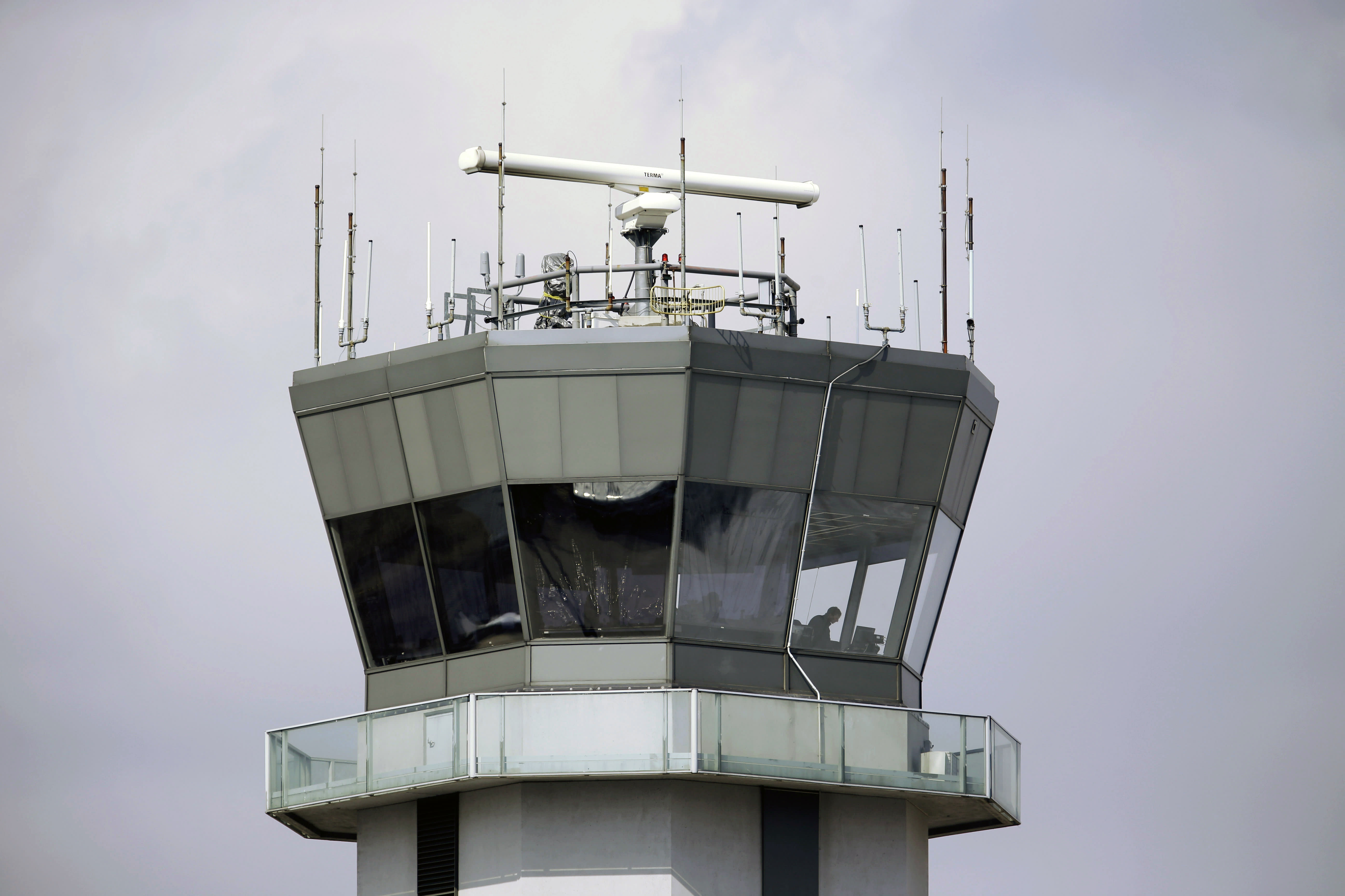 FAA: Tower at Chicago's Midway airport is closed after 'several' employees test positive for COVID-19
